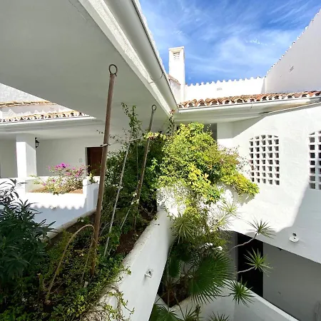 Luxury Puerto Banus Penthouse With Parking & Wi-fi Appartamento Marbella