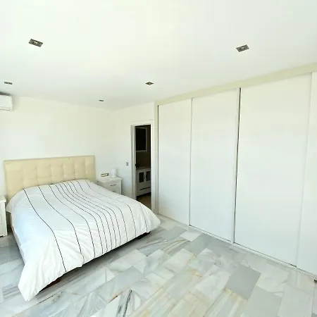 Luxury Puerto Banus Penthouse With Parking & Wi-fi * Марбелья