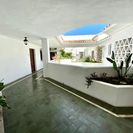 Luxury Puerto Banus Penthouse With Parking & Wi-fi * Марбелья