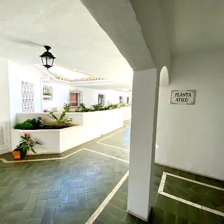 Апартаменты Luxury Puerto Banus Penthouse With Parking & Wi-fi *